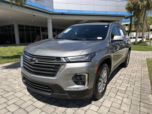 Used 2023 Chevrolet Traverse LT FWD image 20