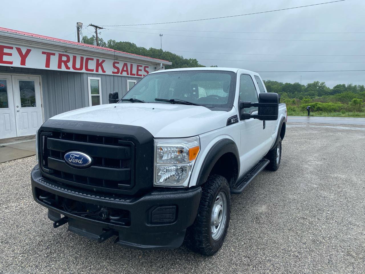 Used 2012 Ford F350 4x4 SuperCab Super Duty image 3