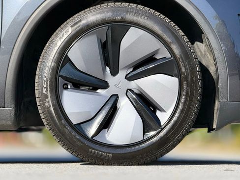 Used 2026 Tesla Model Y 2WD image 21