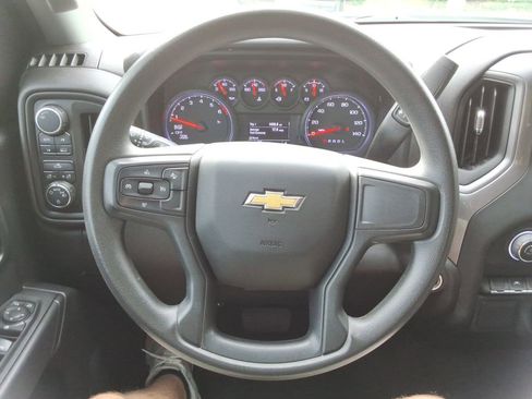 Certified 2022 Chevrolet Silverado 1500 Custom image 24