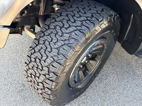 Used 2018 Ford F150 Raptor w/ Equipment Group 802A Luxury AWD/4WD image 24