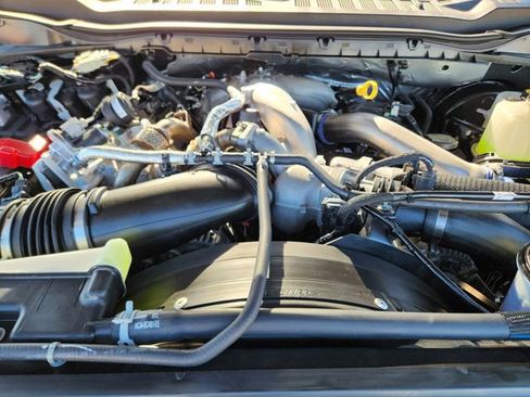 New 2026 Ford F250 Lariat w/ Black Appearance Package image 32