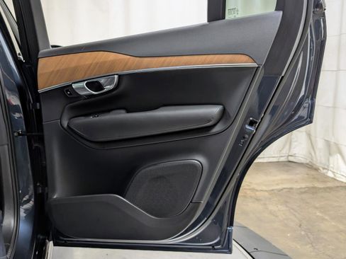 Used 2024 Volvo XC90 B5 Plus w/ Protection Package Premier image 25