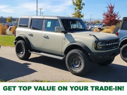 New 2025 Ford Bronco Outer Banks w/ Sasquatch Package