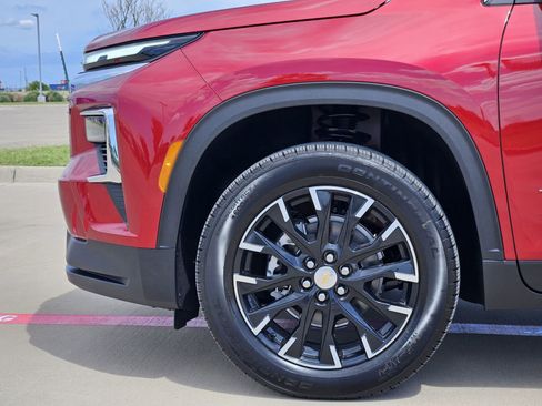 New 2026 Chevrolet Traverse LT w/ Sun and Wheel Package AWD/4WD image 12