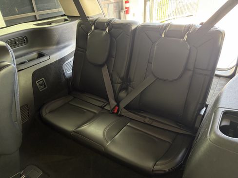 Used 2020 Lincoln Aviator Grand Touring w/ Elements Package Plus AWD/4WD image 8