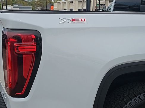 New 2026 GMC Sierra 1500 SLT w/ SLT Premium Plus Package image 9
