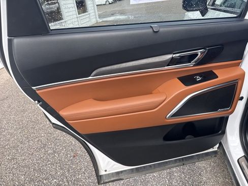 Used 2023 Kia Telluride SX X-Line image 38