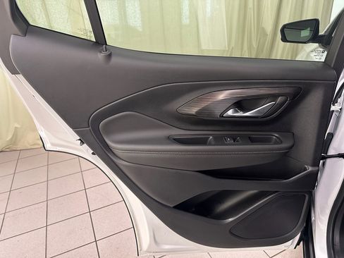 Certified 2024 GMC Terrain SLE w/ Driver Convenience Package image 34