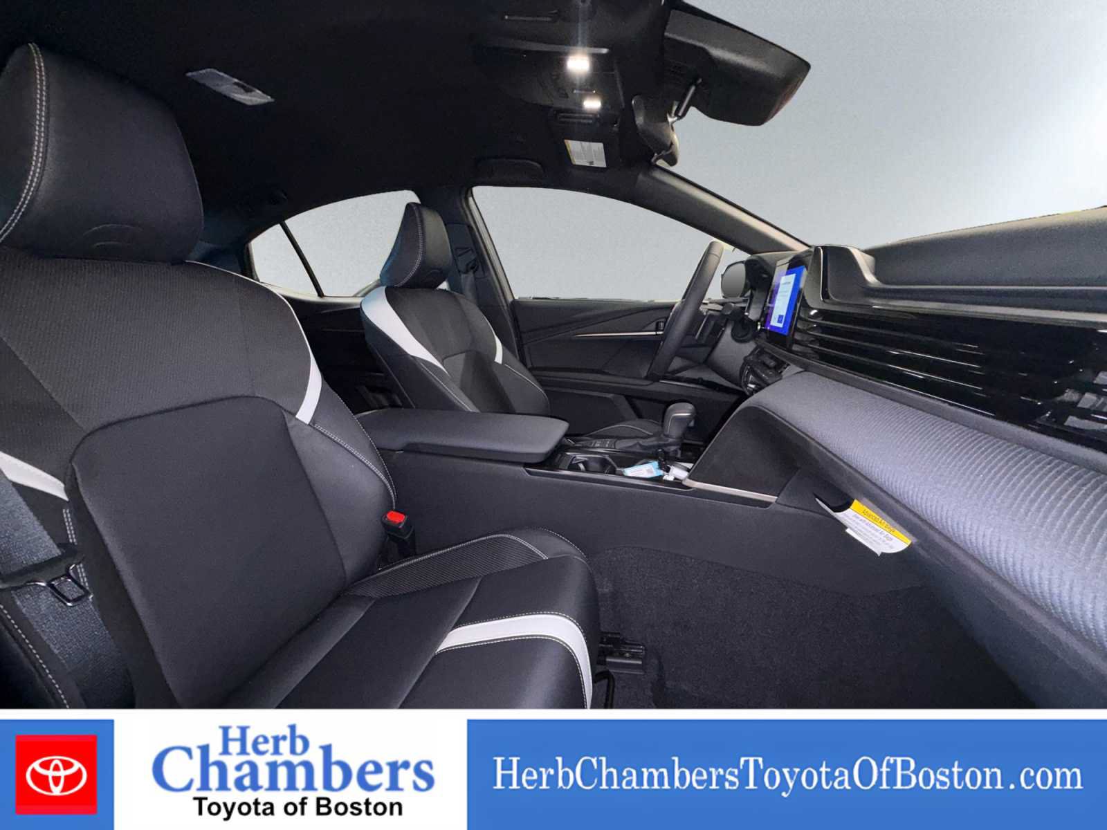 Certified 2026 Toyota Camry SE FWD image 17
