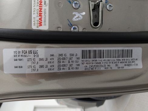 Used 2019 Jeep Cherokee Latitude w/ Popular Appearance Group image 33