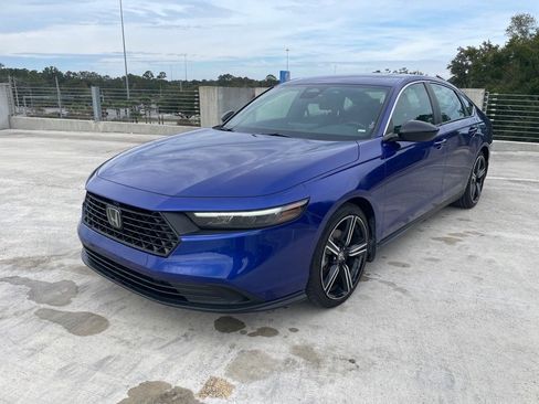 Certified 2023 Honda Accord Sport image 3