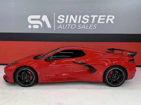 Used 2022 Chevrolet Corvette Stingray 2dr Convertible w/ Z51 Performance Package image 16