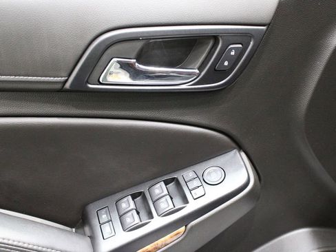 Used 2019 Chevrolet Tahoe Premier w/ Premier Plus Edition image 19