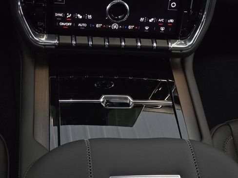 New 2026 GMC Yukon Denali w/ Advanced Technology Package RWD image 13