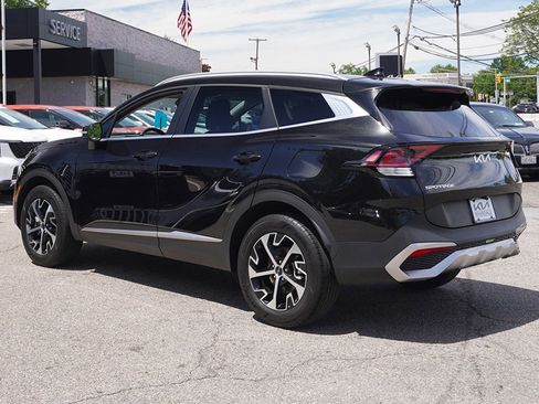 Used 2025 Kia Sportage EX AWD/4WD image 9