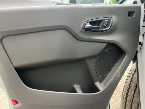 New 2024 Ford Transit 250 148 High Roof RWD image 13