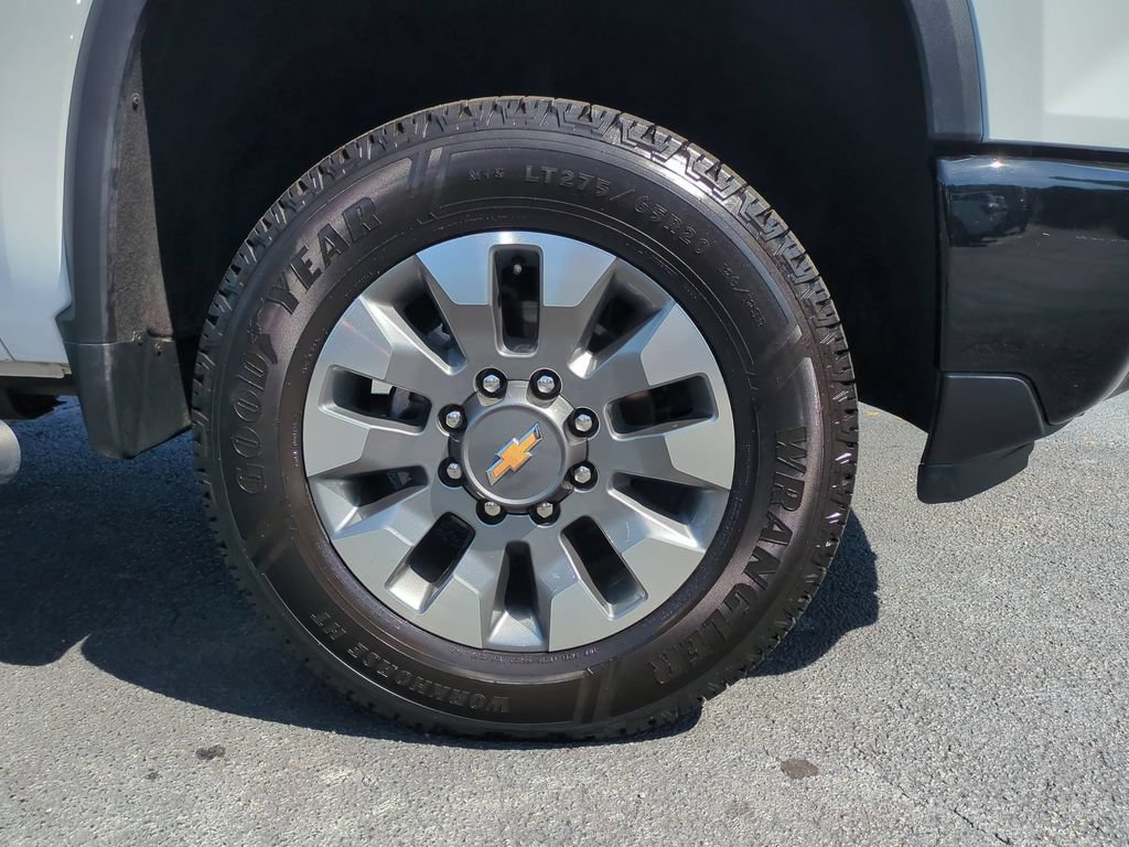 Used 2025 Chevrolet Silverado 2500 Custom w/ Custom Value Package AWD/4WD image 13