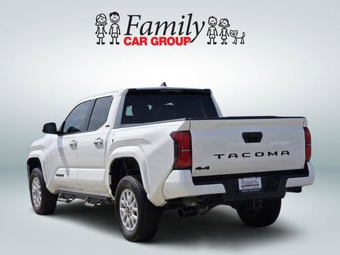 Used 2024 Toyota Tacoma SR5 image 3