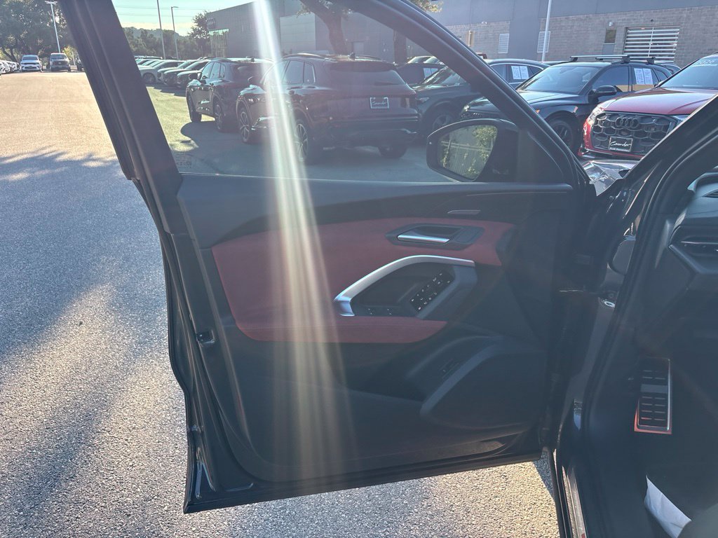 New 2026 Audi SQ5 Premium Plus AWD/4WD image 9