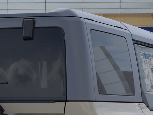 New 2025 Ford Bronco Badlands image 25