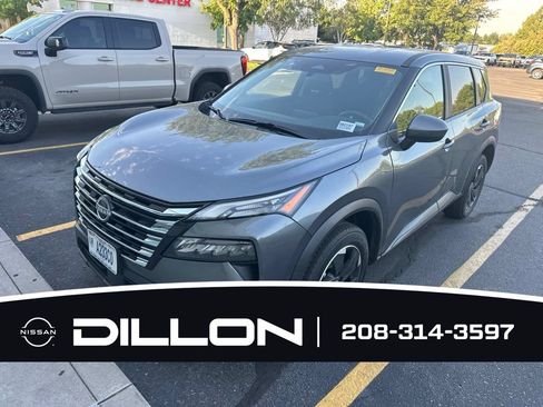 Used 2025 Nissan Rogue SV AWD/4WD image 13