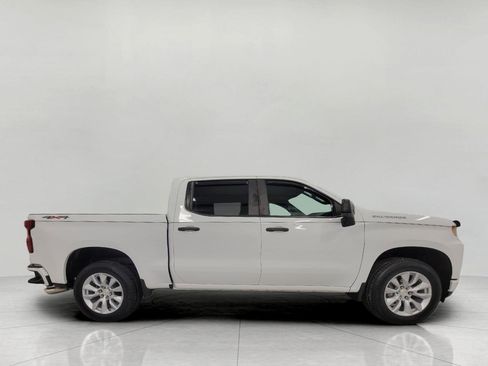 Used 2019 Chevrolet Silverado 1500 Custom w/ Custom Value Package image 10