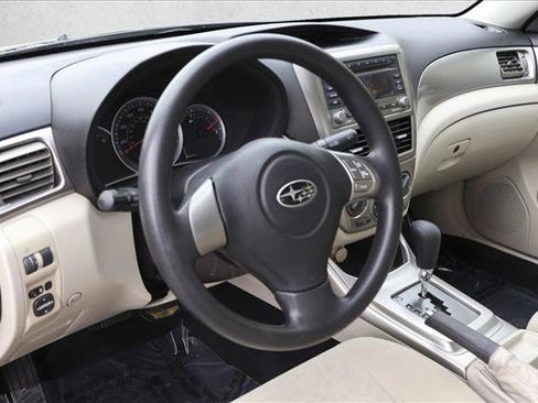 Used 2010 Subaru Impreza 2.5i AWD/4WD image 10