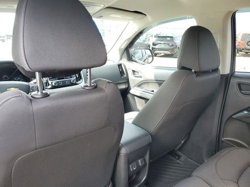 Used 2021 Chevrolet Colorado LT w/ LT Convenience Package image 28