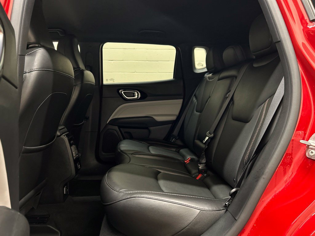 Used 2023 Jeep Compass Limited AWD/4WD image 9