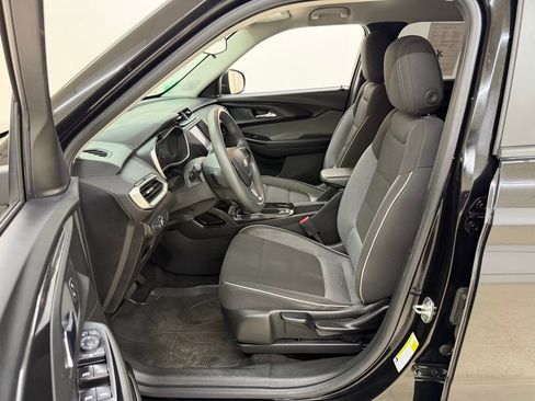 Used 2021 Chevrolet TrailBlazer LS image 18