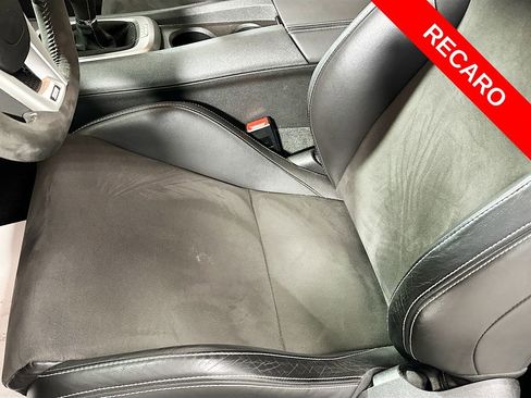 Used 2015 Chevrolet Camaro SS w/ SS Performance Package RWD image 20