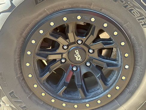 Used 2019 Ford F150 Raptor w/ Equipment Group 802A Luxury AWD/4WD image 3