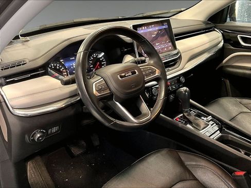 Used 2022 Jeep Compass Limited image 13