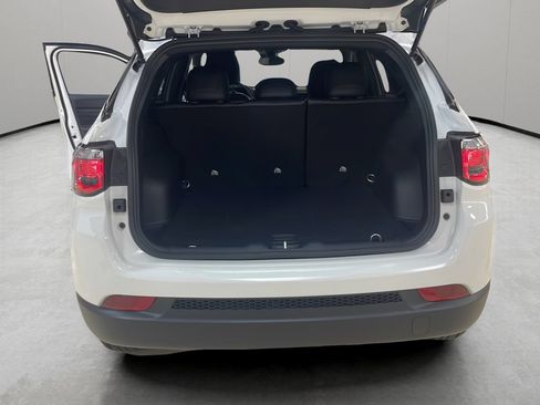 New 2026 Jeep Compass Latitude AWD/4WD image 20