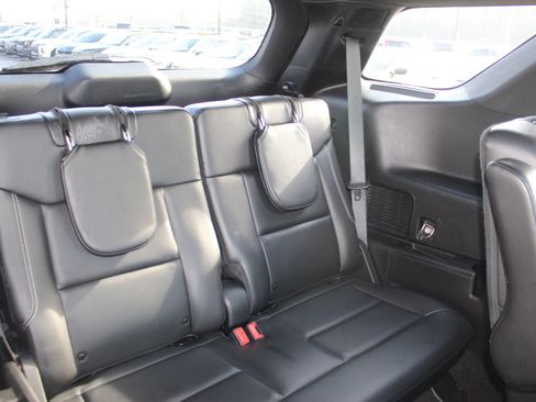 Used 2020 Ford Explorer ST w/ ST Street Pack image 37