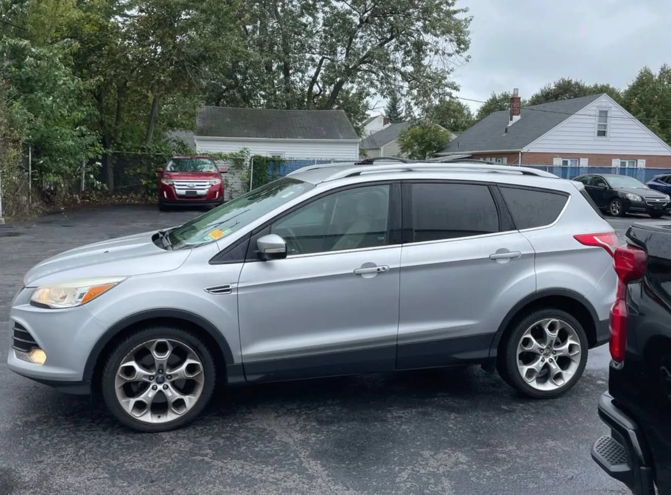 Used 2014 Ford Escape Titanium FWD image 3