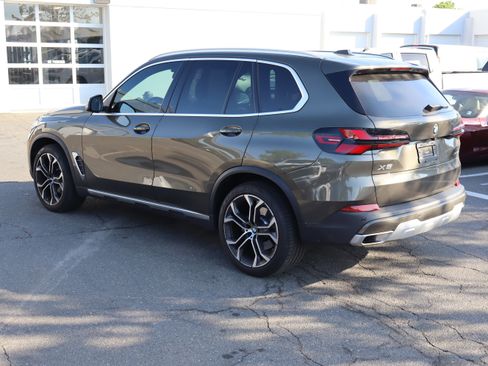 Used 2024 BMW X5 xDrive40i AWD/4WD image 8