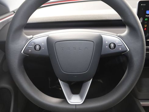 Used 2025 Tesla Model 3 Long Range image 41