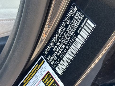 New 2025 Mercedes-Benz C 300 Sedan image 28