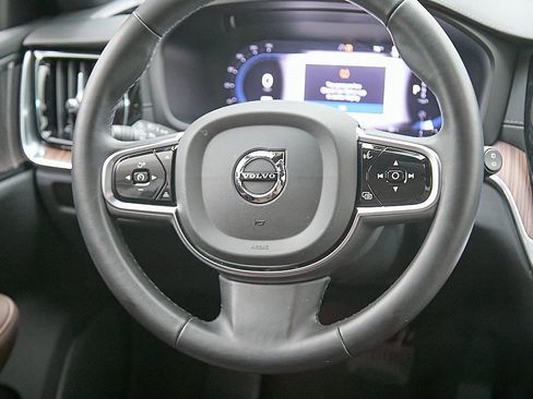 Certified 2024 Volvo V60 B5 Cross Country Ultimate image 25