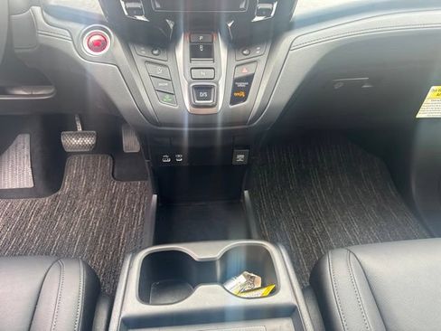 Used 2026 Honda Odyssey EX-L image 19