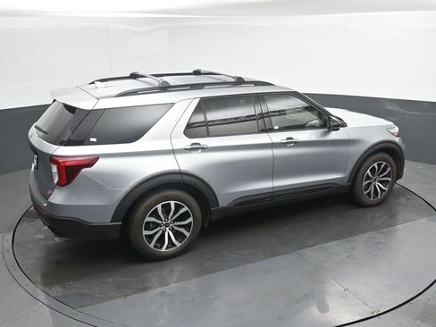Used 2020 Ford Explorer ST w/ Premium Technology Package AWD/4WD image 32