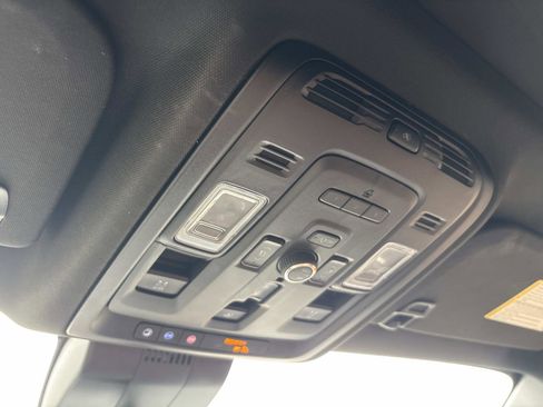 Used 2023 GMC Yukon Denali Ultimate image 26