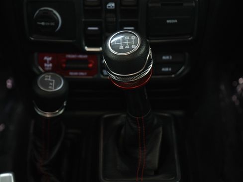 Used 2021 Jeep Wrangler Unlimited Rubicon image 21