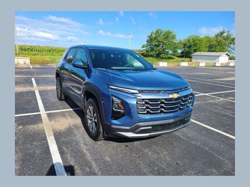 New 2027 Chevrolet Equinox LT FWD image 1