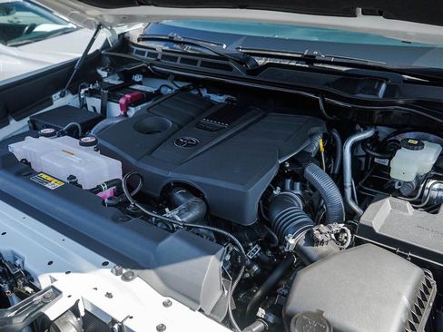 New 2026 Toyota Tundra SR5 AWD/4WD image 7