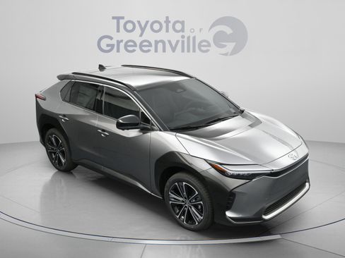 Used 2024 Toyota bZ4X AWD w/ Weather Package image 20
