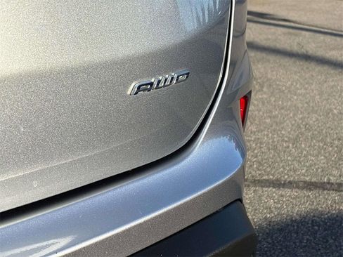 Used 2024 Ford Edge SEL image 31