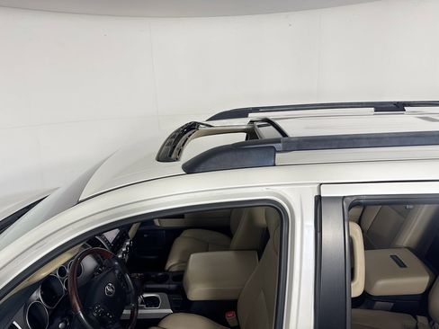 Used 2013 Toyota Sequoia Platinum image 29